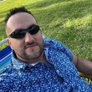 Meet your Posher, Jesús fernando